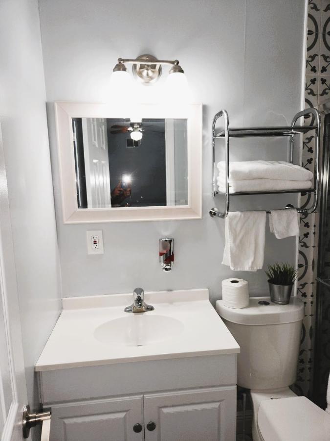 Cheerful Super Suite + 2 Queen + Sofa Bed Minutes From The Airport! Tampa Buitenkant foto